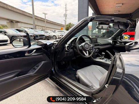 Used 2017 MAZDA MX-5 Miata Grand Touring image 25