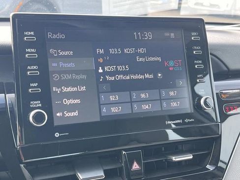 Used 2023 Toyota Camry XLE image 12