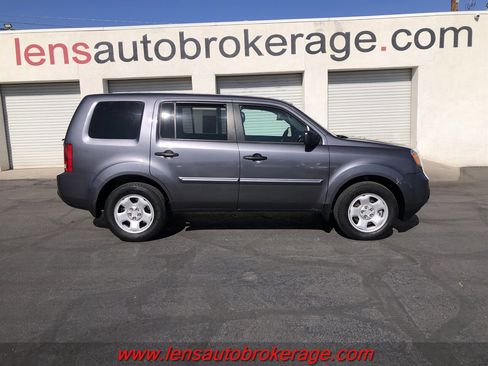 Used 2015 Honda Pilot LX image 1