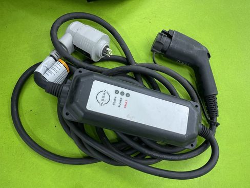 Used 2023 Nissan Ariya FWD image 12