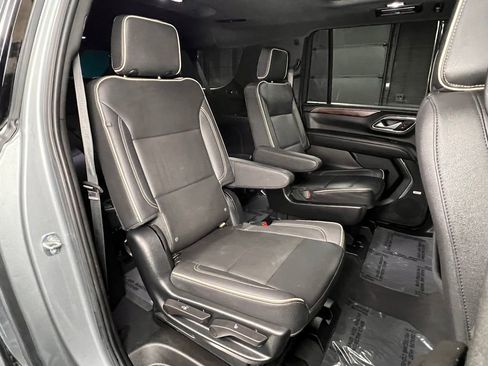 Used 2023 Chevrolet Suburban Premier AWD/4WD image 26