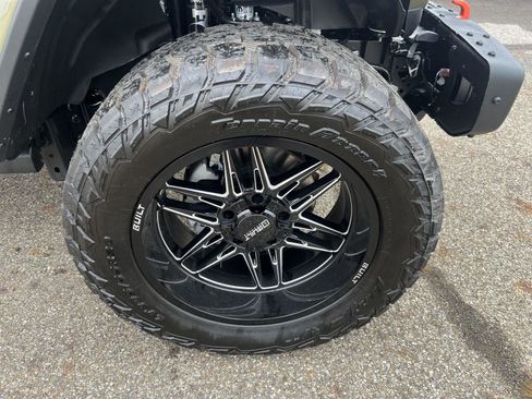 New 2026 Jeep Gladiator Mojave image 42