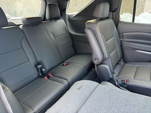 New 2026 Chevrolet Traverse High Country image 35