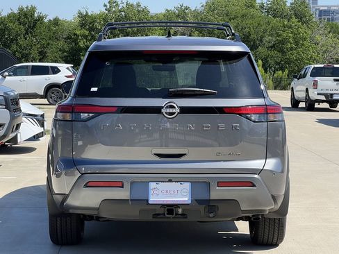 New 2026 Nissan Pathfinder SL w/ SL Premium Package AWD/4WD image 5