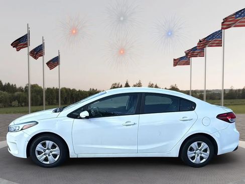 Used 2018 Kia Forte LX FWD image 3