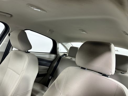 Used 2017 Ford Focus SE FWD image 12