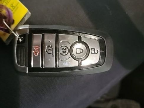 New 2025 Ford Escape SE w/ Class II Trailer Tow Package image 20