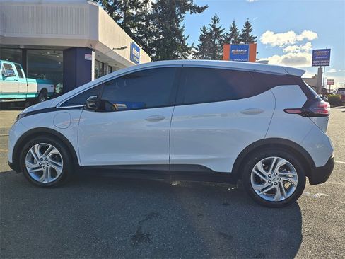 Used 2022 Chevrolet Bolt LT image 6
