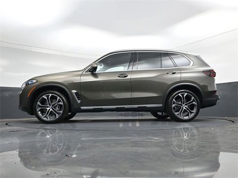 New 2026 BMW X5 sDrive40i image 30