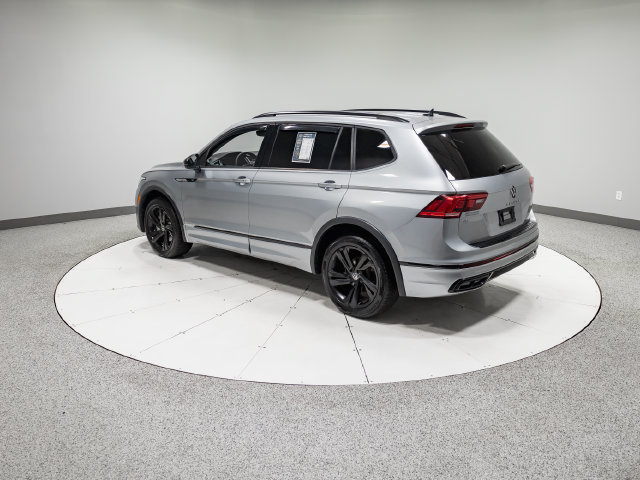 Used 2023 Volkswagen Tiguan SE R-Line FWD image 32