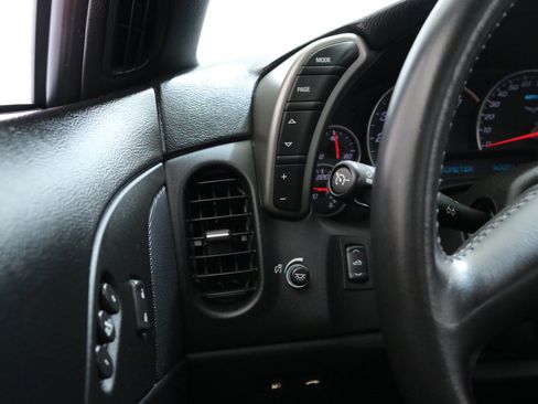 Used 2005 Chevrolet Corvette Convertible w/ Preferred Equipment Group image 15