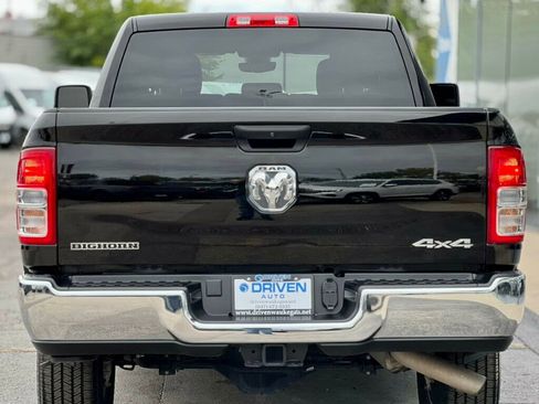 Used 2024 RAM 2500 Big Horn w/ Bed Utility Group image 33