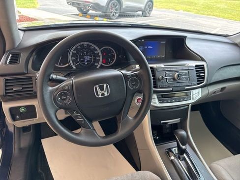 Used 2014 Honda Accord EX image 16