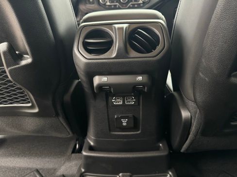 New 2025 Jeep Wrangler Unlimited Rubicon 392 image 13