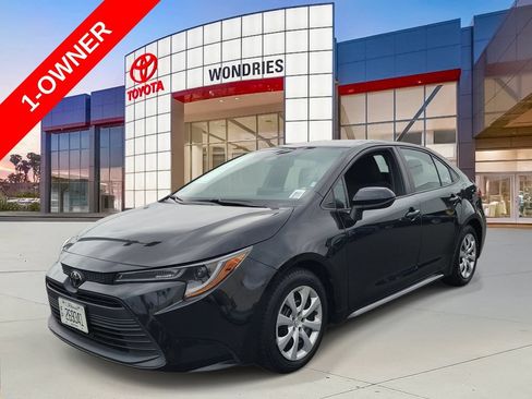 Used 2023 Toyota Corolla LE FWD image 2