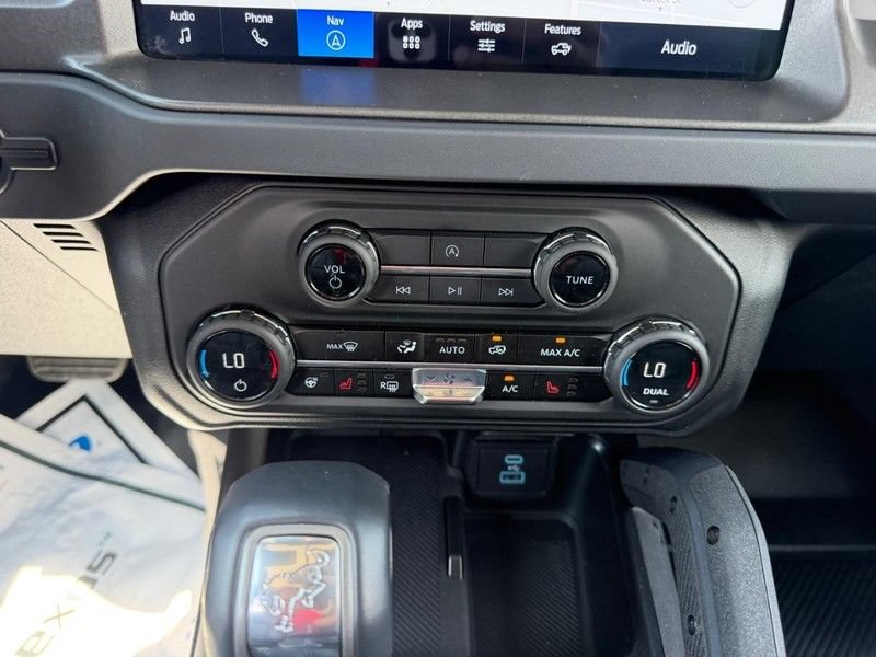 Used 2025 Ford Bronco Badlands AWD/4WD image 13