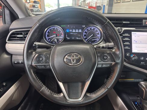 Used 2020 Toyota Camry XLE w/ Driver Assist Package FWD image 20