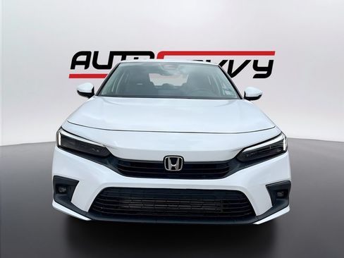 Used 2024 Honda Civic Touring image 2