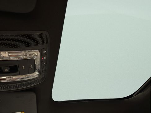 New 2026 Mercedes-Benz GLB 250 image 18