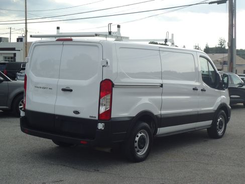 Used 2024 Ford Transit 150 Low Roof RWD image 3