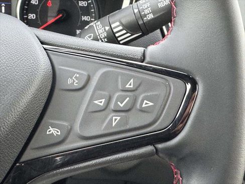 Used 2023 Chevrolet Equinox RS image 21