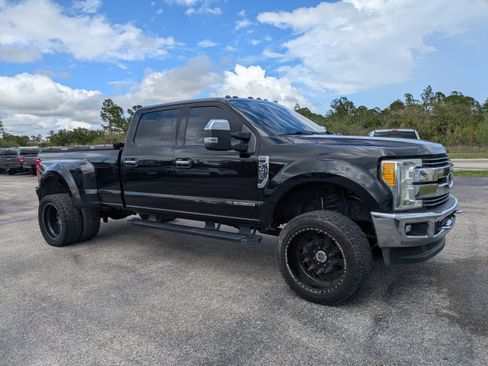 Used 2017 Ford F350 Lariat w/ Chrome Package AWD/4WD image 2
