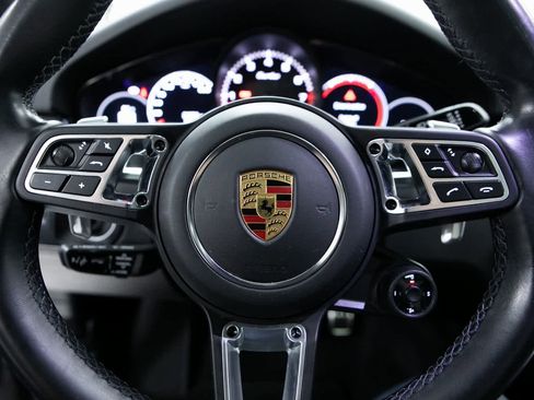 Certified 2022 Porsche Cayenne Turbo image 14