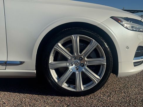 Used 2018 Volvo S90 T6 Inscription w/ Convenience Package image 15