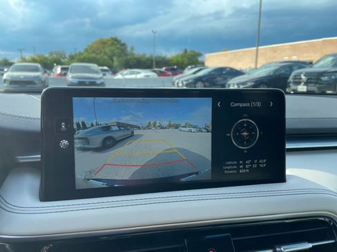 Used 2024 Genesis G70 2.5T image 17