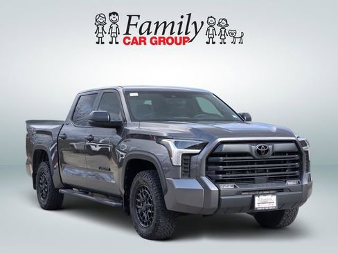 Used 2025 Toyota Tundra SR5 image 2