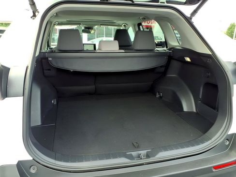 Certified 2025 Toyota RAV4 XLE w/ Convenience Package FWD image 6