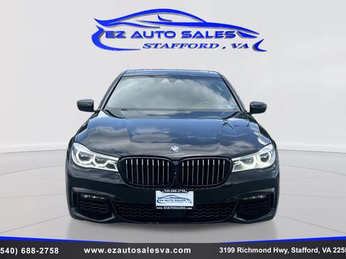 Used 2018 BMW 750i xDrive AWD/4WD image 2