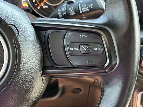 Used 2022 Jeep Wrangler Unlimited Sport AWD/4WD image 27