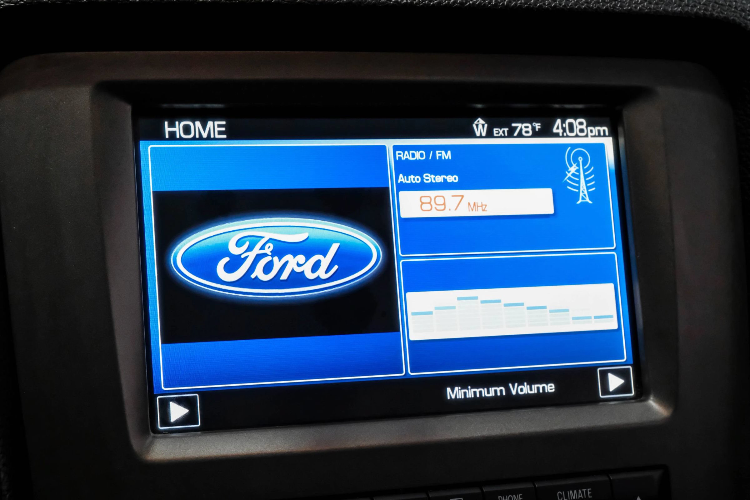 Used 2014 Ford Mustang GT Premium w/ Electronics Package RWD image 33