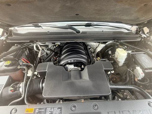 Used 2015 Chevrolet Suburban LT AWD/4WD image 28