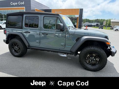 Used 2024 Jeep Wrangler Unlimited AWD/4WD image 1