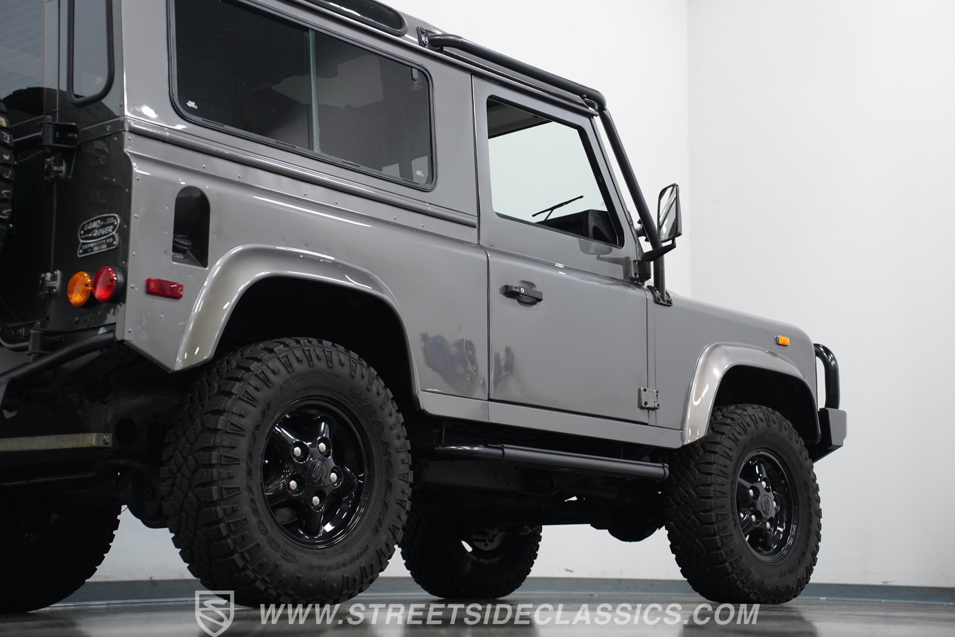 Used 1997 Land Rover Defender 90 AWD/4WD image 27