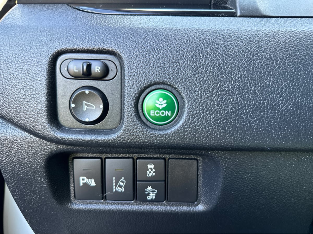 Used 2017 Honda Pilot Touring image 29