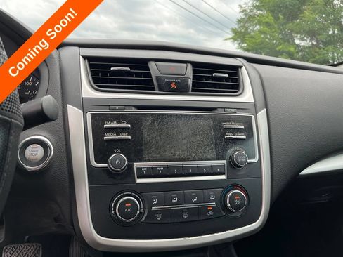 Used 2016 Nissan Altima 2.5 SR FWD image 17