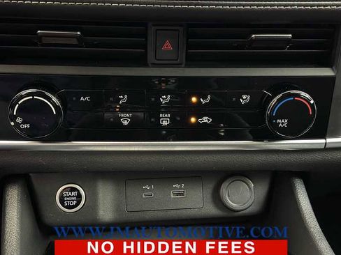 Used 2023 Nissan Rogue S image 35