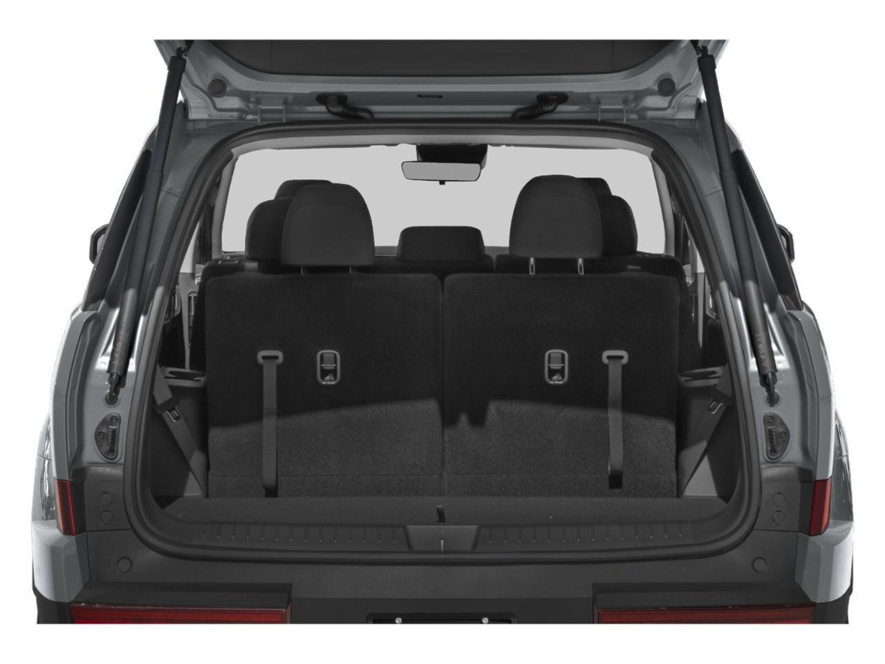 Used 2025 Hyundai Santa Fe SE FWD image 6