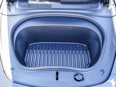 Used 2025 Tesla Model 3 Long Range image 25