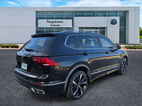 Used 2022 Volkswagen Tiguan SEL R-Line image 4