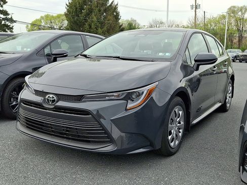 New 2026 Toyota Corolla LE image 3
