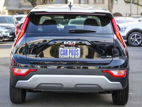 New 2026 Kia Niro LX FWD image 8