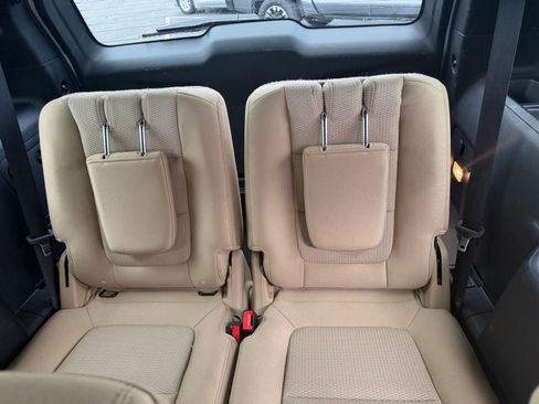 Used 2016 Ford Explorer XLT AWD/4WD image 13
