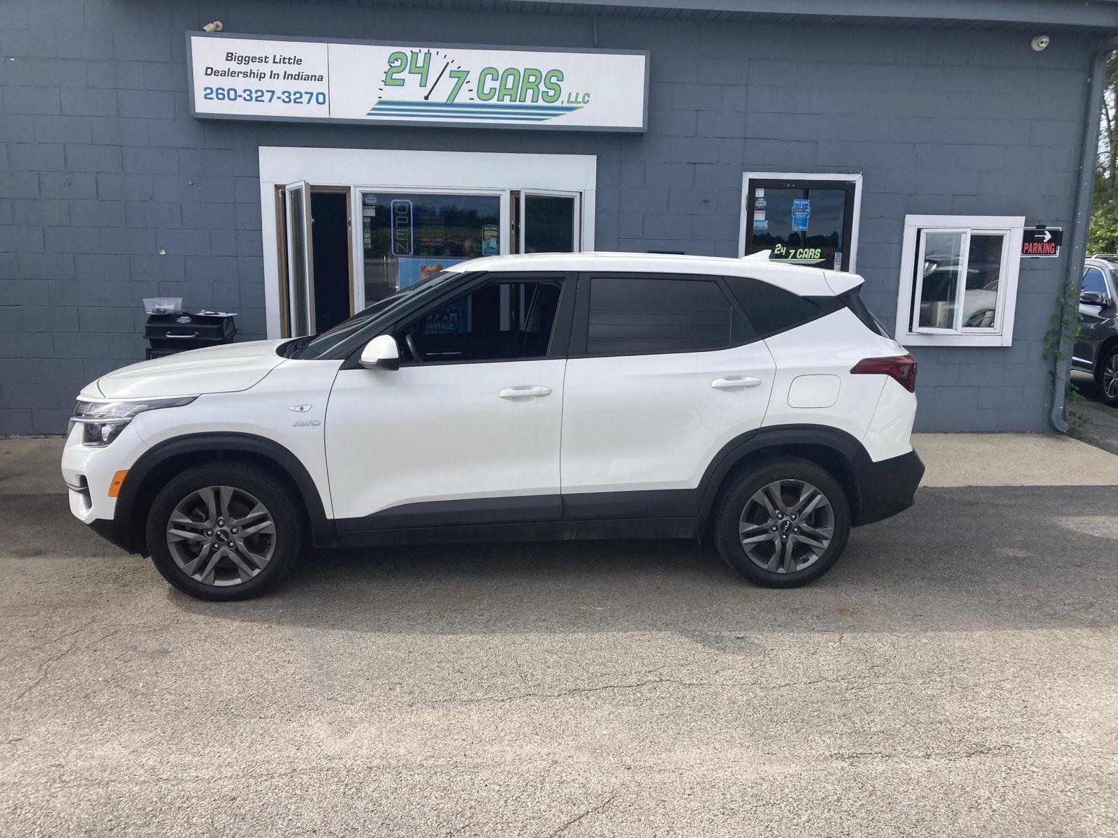 Used 2022 Kia Seltos LX AWD/4WD image 5