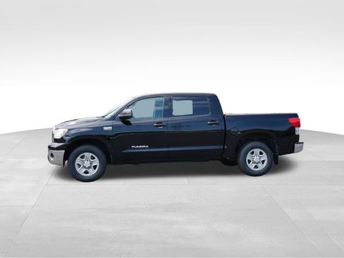 Used 2013 Toyota Tundra 2WD CrewMax w/ Tow Pkg image 4