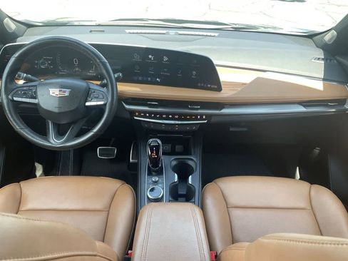 Used 2024 Cadillac XT4 Sport FWD image 25