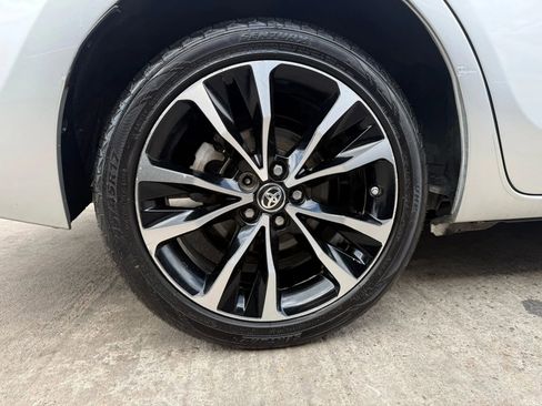 Used 2017 Toyota Corolla SE w/ Carpet Mat Package (TMS) image 25